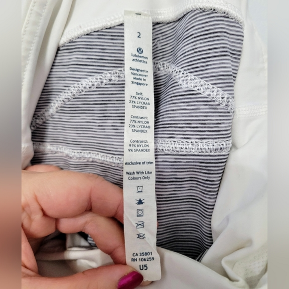Lululemon Run: Pace‎ Crop Athletic Legging "Wee Are From Space" White Combo Sz 2 - Picture 6 of 14